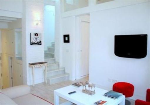 фото отеля Relator Singular Apartments