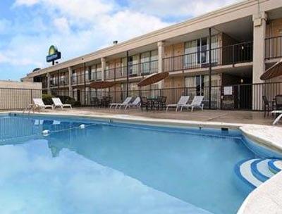 фото отеля Days Inn Jackson (Tennessee)