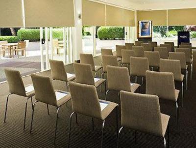 фото отеля Novotel Cairns Oasis Resort