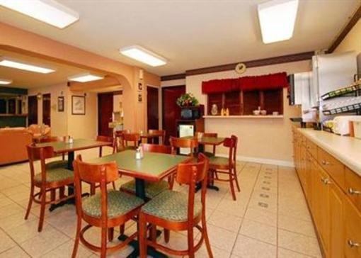 фото отеля Econo Lodge Downtown