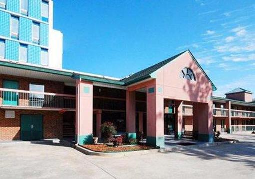 фото отеля Econo Lodge Downtown