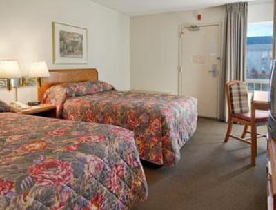 фото отеля Ramada Coliseum Greensboro