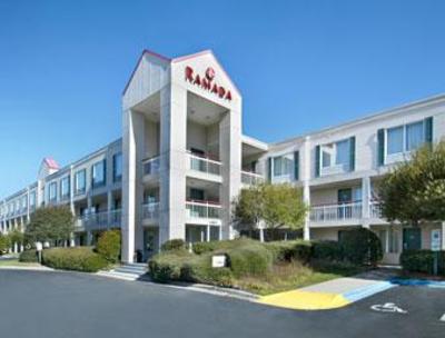 фото отеля Ramada Coliseum Greensboro