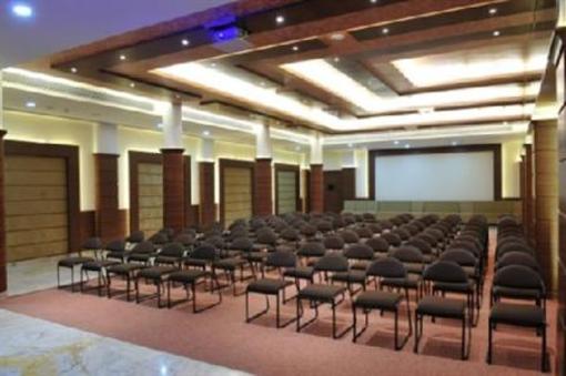 фото отеля Cambay Spa and Resort Udaipur