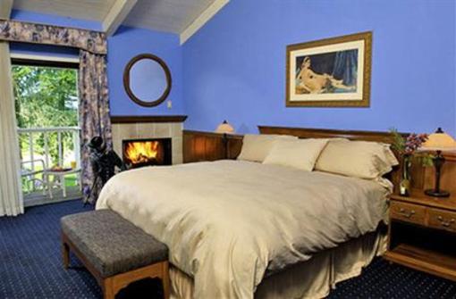фото отеля Lighthouse Lodge & Suites