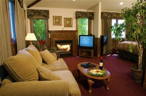 фото отеля Lighthouse Lodge & Suites