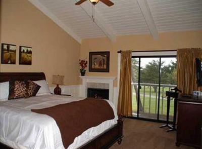 фото отеля Lighthouse Lodge & Suites
