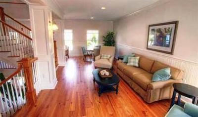 фото отеля Mainsail Beach Inn Holmes Beach
