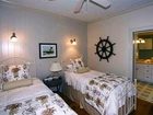 фото отеля Mainsail Beach Inn Holmes Beach