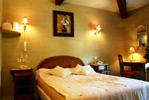 фото отеля Le Clos Du Montvinage Hotel Etreaupont