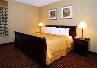 фото отеля Holiday Inn Express Hotel & Suites Indianapolis W - Airport Area