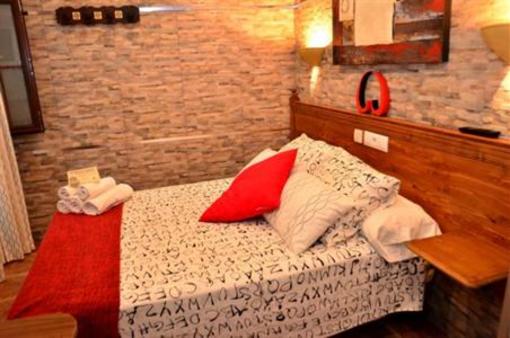 фото отеля Hostal Costa de la Luz