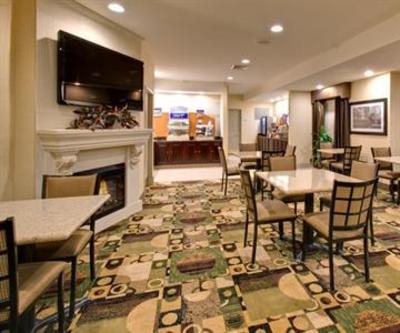 фото отеля Holiday Inn Express - Pleasant Prairie
