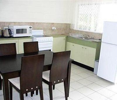 фото отеля Clifton Sands Holiday Apartments Cairns