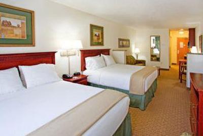 фото отеля Holiday Inn Express Hotel & Suites Selma (Alabama)