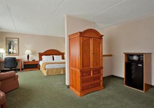 фото отеля Holiday Inn Express Pittsburgh North Harmarville