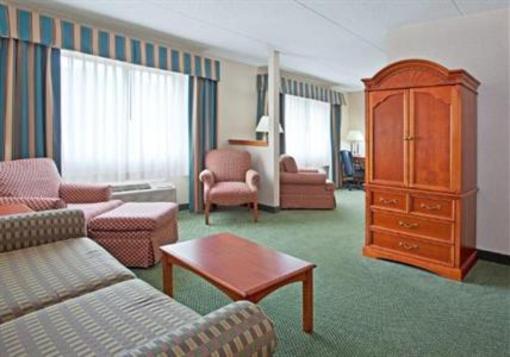 фото отеля Holiday Inn Express Pittsburgh North Harmarville