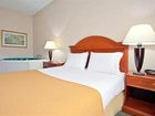 фото отеля Holiday Inn Express Pittsburgh North Harmarville