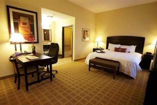 фото отеля Hampton Inn & Suites Port Arthur