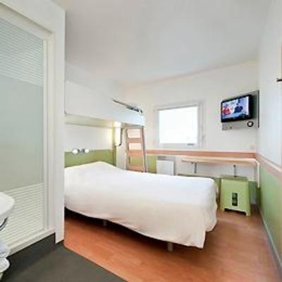 фото отеля Ibis Budget Frejus Saint Raphael Centre et Plage