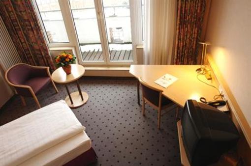 фото отеля Park Hotel Norderstedt