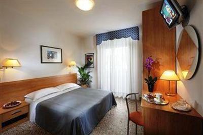 фото отеля Hotel Rossini Lignano Sabbiadoro