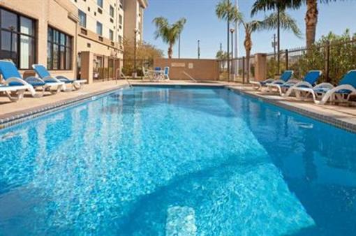 фото отеля Holiday Inn Express Hotel & Suites Pharr