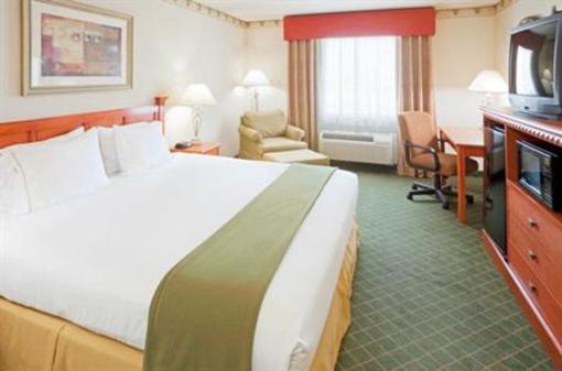 фото отеля Holiday Inn Express Hotel & Suites Pharr