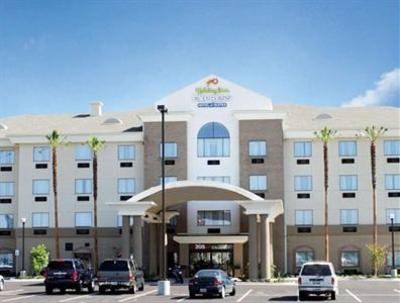 фото отеля Holiday Inn Express Hotel & Suites Pharr