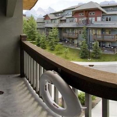 фото отеля Lodges at Canmore