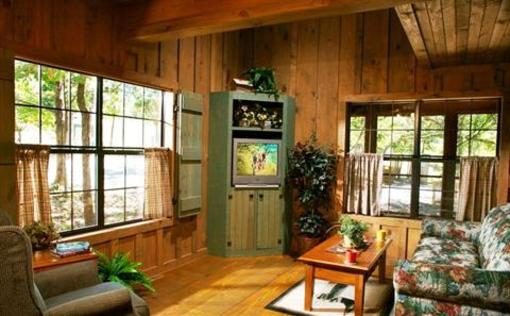 фото отеля Cabins at Green Mountain, a Festiva Resort