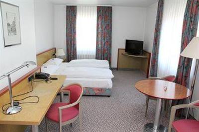фото отеля Comfor Hotel in der Blaubeurer Strasse