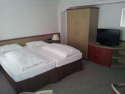 фото отеля Comfor Hotel in der Blaubeurer Strasse