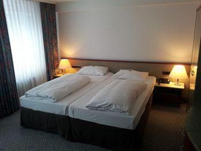 фото отеля Comfor Hotel in der Blaubeurer Strasse