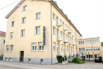 фото отеля Comfor Hotel in der Blaubeurer Strasse