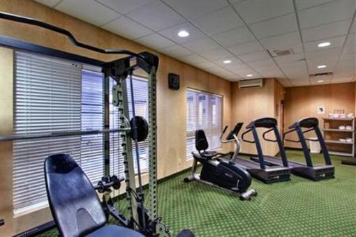 фото отеля Holiday Inn Express & Suites Milton