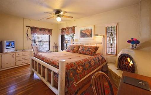 фото отеля Adobe Rose Inn