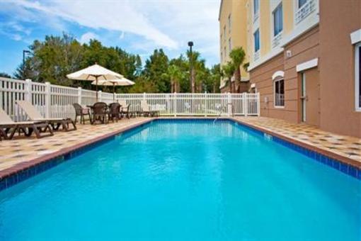 фото отеля Holiday Inn Express Crystal River