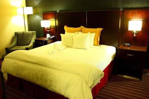 фото отеля Norfolk Plaza Hotel Downtown