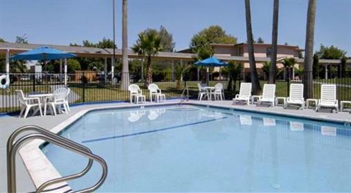 фото отеля Days Inn UC Davis