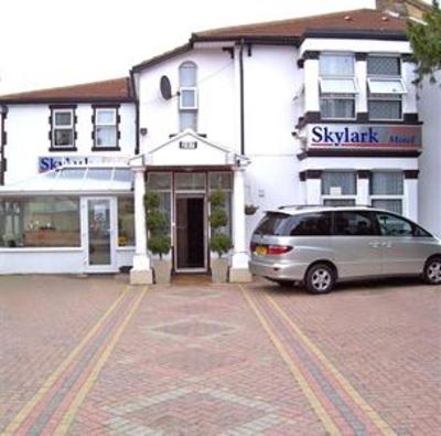 фото отеля Skylark Guest House London