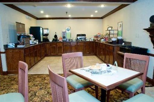 фото отеля Country Inn & Suites Greenfield