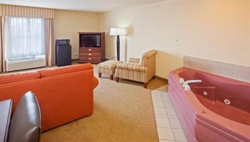фото отеля Country Inn & Suites Greenfield