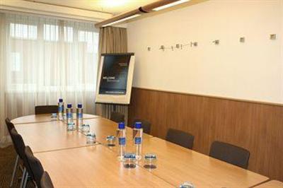 фото отеля Novotel Hotel East Midlands Long Eaton