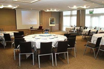 фото отеля Novotel Hotel East Midlands Long Eaton