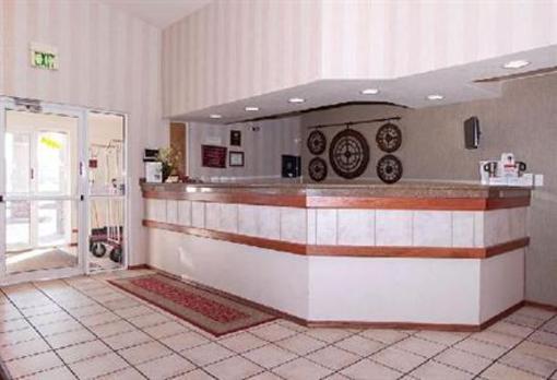 фото отеля Super 8 Motel Airport Salt Lake City