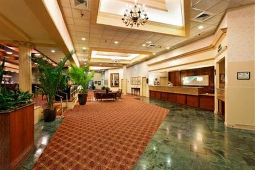 фото отеля Holiday Inn Huntsville Downtown