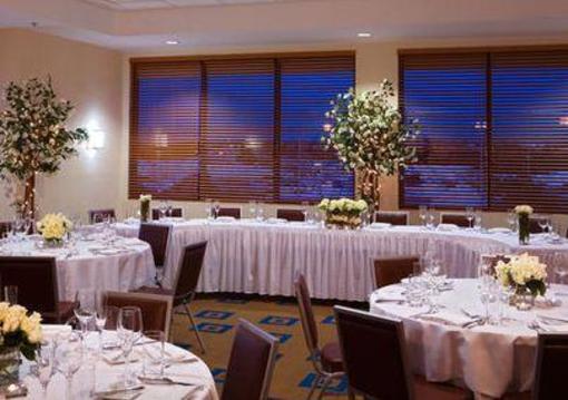 фото отеля Four Points by Sheraton Bangor Airport