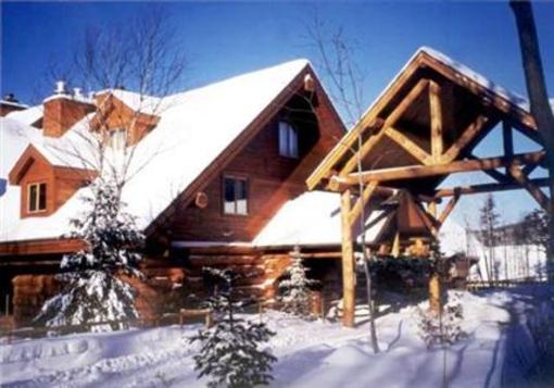 фото отеля Sacacomie Hotel Saint Alexis des Monts