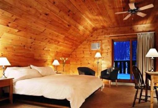 фото отеля Sacacomie Hotel Saint Alexis des Monts